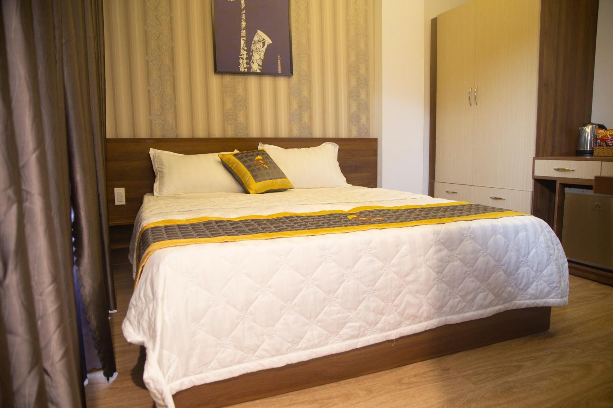Baka Hotel - Khach San Tuy Hoa Esterno foto
