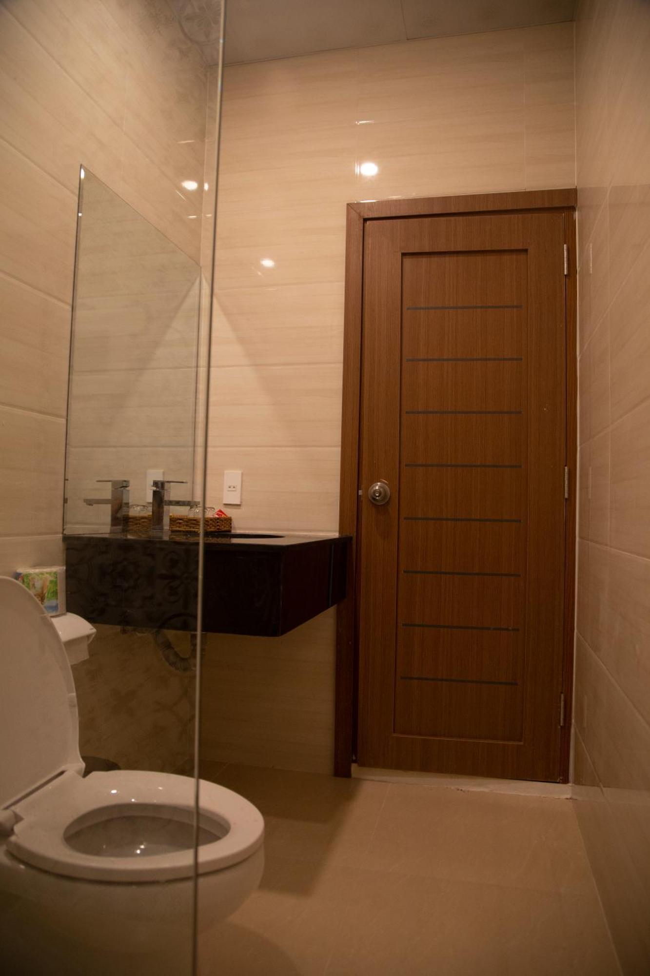 Baka Hotel - Khach San Tuy Hoa Esterno foto